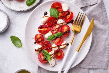 Caprese salad with tomatoes and mozzarella