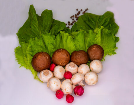 Green Heart: salad, mushrooms and radish 2
