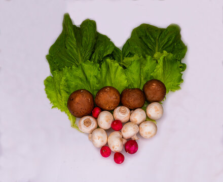 Green Heart: salad, mushrooms and radish