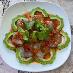 salad with chicken and vegetables