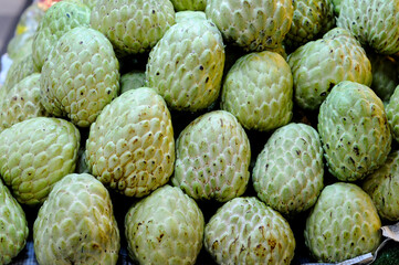 Obraz premium Fresh Sugar-Apples in the Market