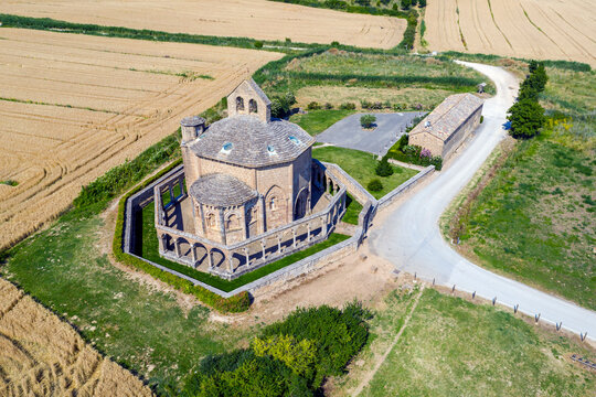 Santa Mar&iacute;a de Eunate is an ancient octagonal templar church
