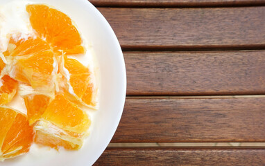 Dietetyczny deser z pomarańczami i jogurtem - obrazy, fototapety, plakaty