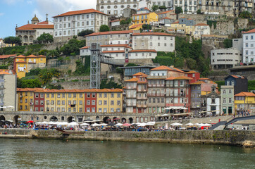 Obraz premium Douro river embankment, Ribeira district, Porto city, Portugal