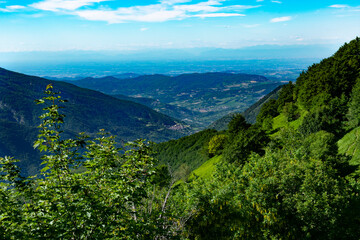 Fototapeta na wymiar panorama Monte Lesima, Oltrepò Pavese