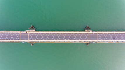 Naklejka premium aerial view og bintan bridge