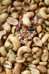 PEANUTS/CASHEWS