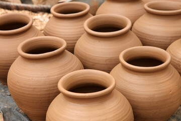 Fototapeta na wymiar clay pots on the market