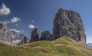 Cinque Torri di Averau with Grande, Seconda, Terza, Quarta and Quinta Torri towers, Nuvolau group, Dolomiti Ampezzane, Eastern Dolomites, Cortina d'Ampezzo, Italy.