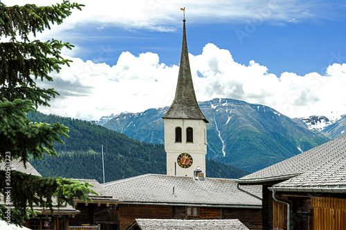 Fototapete Kirchenturm In Bellwald, Wallis, Schweiz - Fototapeten-tauav