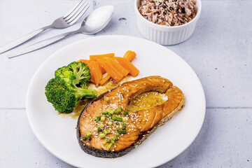 Salmon steak with teriyaki sauce