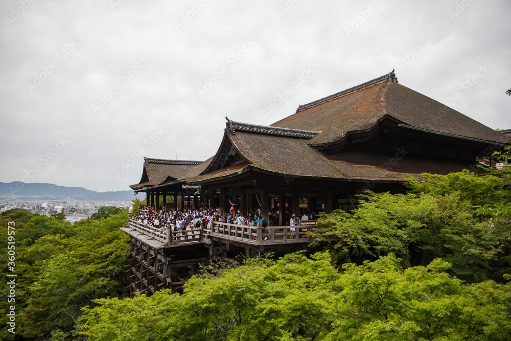 Poster Beautiful shot of Kiyomizu-dera in Kyoto, Japan