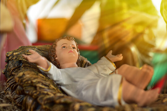 Statuettes of baby Jesus,The birthday of Jesus is a statuette of Maria with Joseph and newborn Jesus on the hay, A Christmas nativity scene.