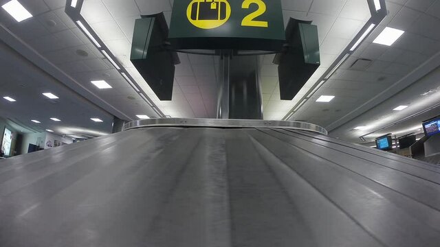 Airport Carousel moving.