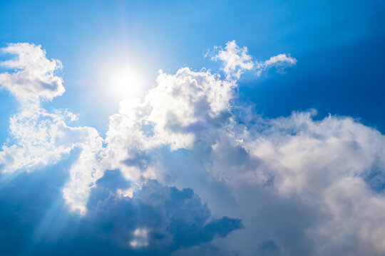 Shining sun at clear blue sky © estherpoon