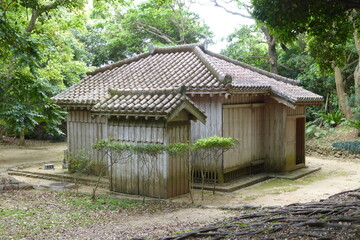 Fototapeta na wymiar maison japonaise