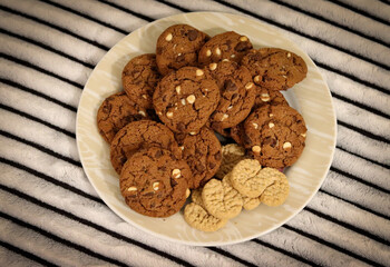 Delicious white and black chocolate chip cookies.