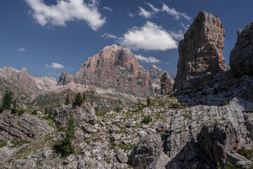 Fototapeta na wymiar View of Tofana di Rozes mountain and Cinque Torri rock formations in Nuvolau mountai group, Cortina d'Ampezzo, Dolomites, South Tirol, Italy.
