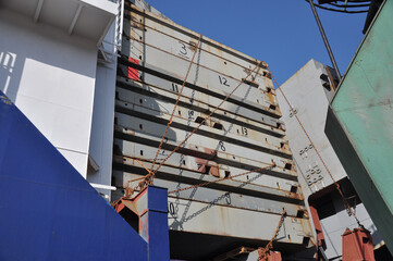 Hatch cover pontoon panels / sections on cargo ship