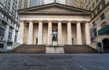 Fototapeta na wymiar Federal Hall on Wall Street, new York City