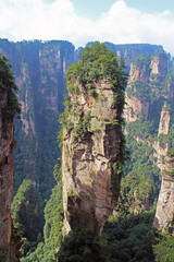 Fototapeta na wymiar Avatar Hallelujah Mountain. Famous Zhangjiajie National Forest Park in Hunan Province. China.