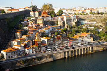 Fototapeta na wymiar view from Dom Luis bridge over old town of Porto and Douro river