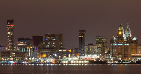 Fototapeta na wymiar Liverpool skyline at night