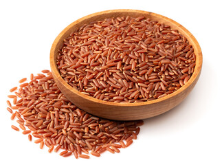 Fototapeta na wymiar raw red rice in the wooden bowl, isolated on white background