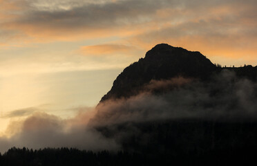 Berg Einstein im Tannheimer Tal zum Sonnenuntergang