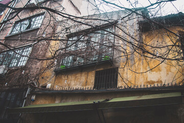 old house in the city