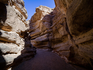 Fototapeta na wymiar Beautiful landscape along the famous White Owl Canyon trail
