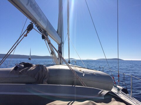 Segeln Yacht Kroatien Meer Boot Urlaub sail sailing cruise Sommer deck blau Himmel