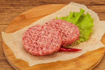 Raw beef cutlet for burger