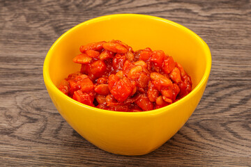 Baked kidney with tomato and pepper