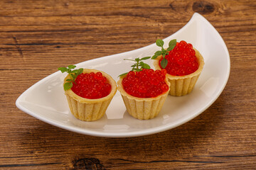 Apetizer - tartlet with red caviar