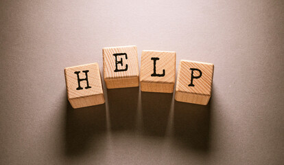 Help Word with Wooden Cubes