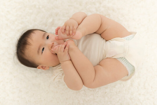 296 件の最適な ごろん 画像 ストック写真 ベクター Adobe Stock