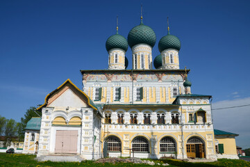 Fototapeta na wymiar Resurrection Cathedral (Voskresensky cathedral, 18th century). Tutayev, Yaroslavl Oblast, Russia.