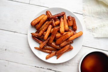 Baby carrots glazed with balsamic vinegar and roasted 