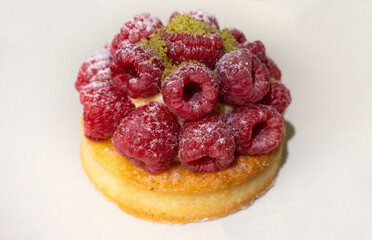 Raspberry tartlet