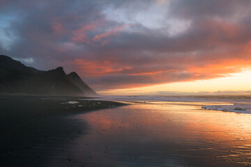 Fototapeta premium Sunset colors and Cape Sebastian, Oregon