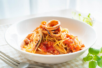 イカのトマトソースパスタ