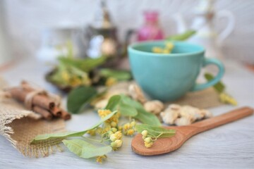 ginger tea and cinnamon