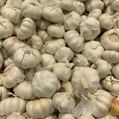 garlic on market