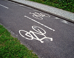 Obraz premium Bike symbol on bicycle path, Barra da Tijuca, Rio