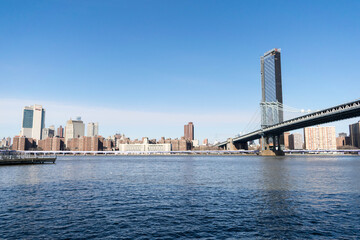 Obraz premium brooklyn bridge and manhattan skyline