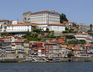 Naklejka na ściany i meble Porto from the Duoro river