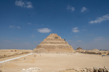 Pirâmide de Djoser, a mais antiga do Egito 