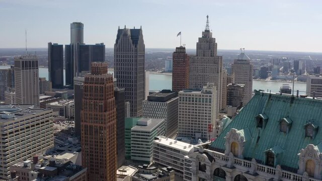 Great 50mm Detroit Aerial Flyby Building Downtown City
