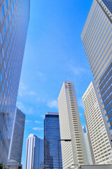 新宿の高層ビル群　縦構図